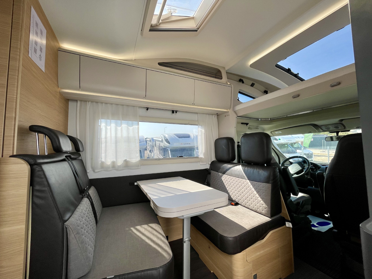 ADRIA - Autocaravana capucine: foto 5 ADRIA - Autocaravana capucine: foto 5