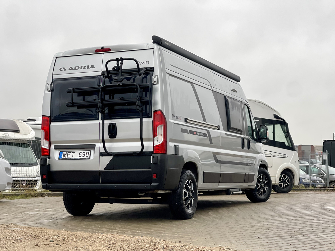 ADRIA Twin axess 600SP Family - Campervan: foto 4 ADRIA Twin axess 600SP Family - Campervan: foto 4