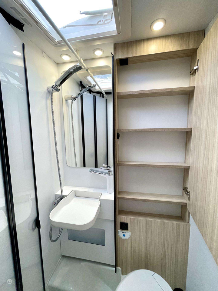 Autocaravana capucine nuevo Sun Living A70DK: foto 8