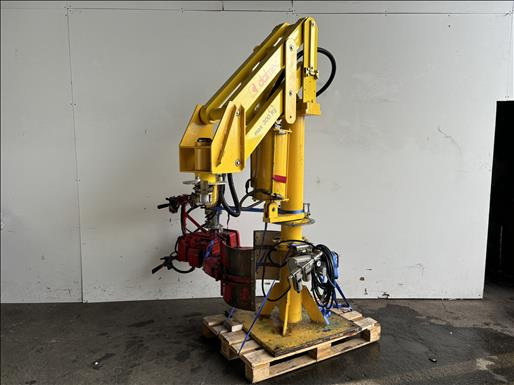 Dalmec PRC Barrel drum lifter - Equipamento de processamento de alimentos: foto 1 Dalmec PRC Barrel drum lifter - Equipamento de processamento de alimentos: foto 1