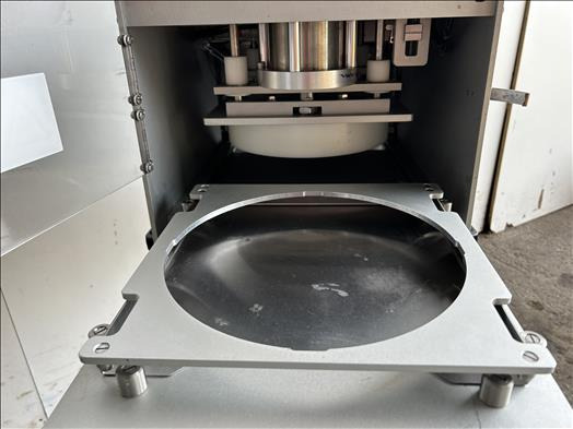 Food Tools CP-1H Half sheet product press - Máquina de padaria: foto 3 Food Tools CP-1H Half sheet product press - Máquina de padaria: foto 3