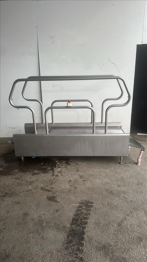 Syspal Boot scrubber - Equipamento de processamento de alimentos: foto 1 Syspal Boot scrubber - Equipamento de processamento de alimentos: foto 1