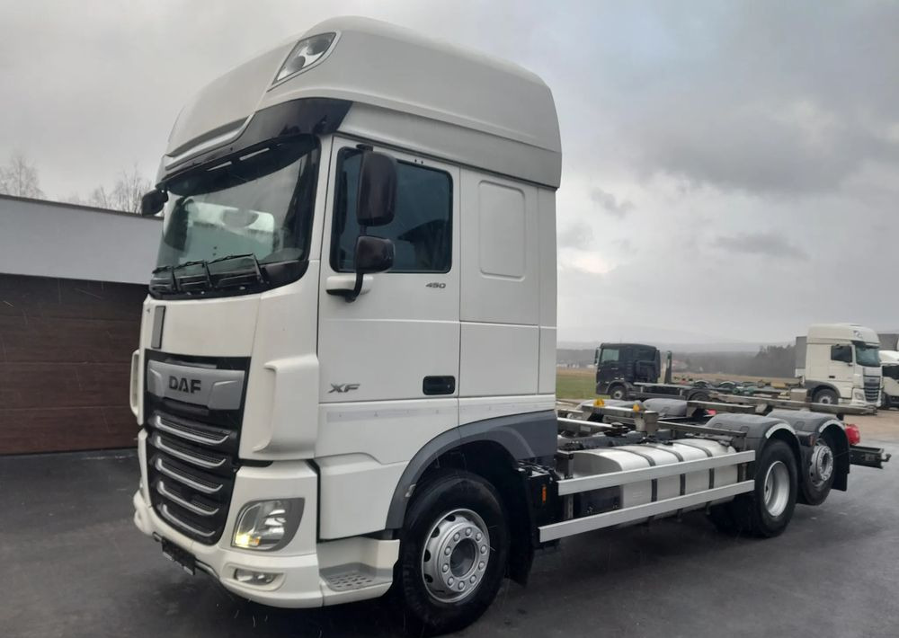 DAF XF 106 450 / BDF RETARDER - Caminhão chassi: foto 1 DAF XF 106 450 / BDF RETARDER - Caminhão chassi: foto 1