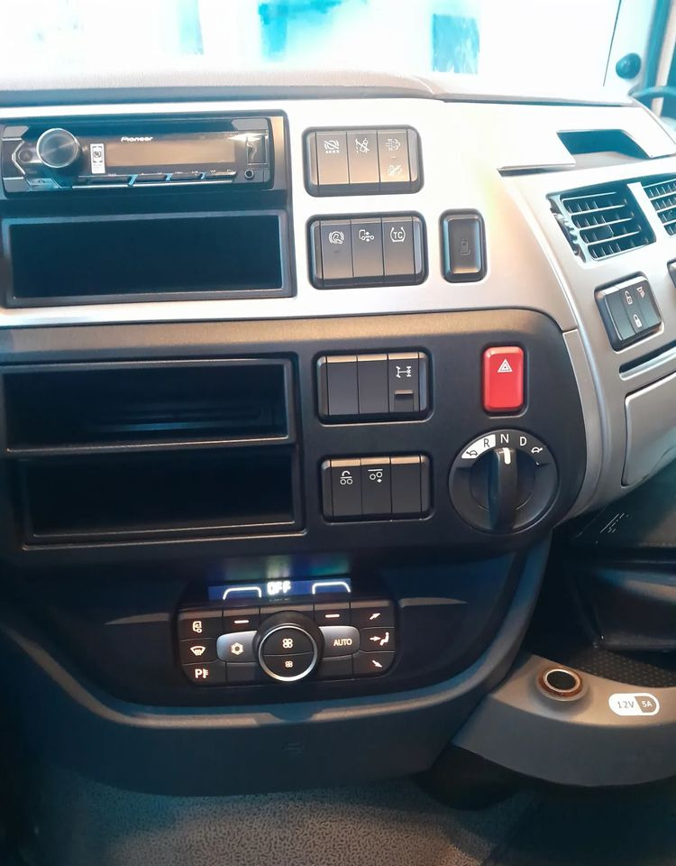 DAF XF 106 450 / BDF RETARDER - Caminhão chassi: foto 4 DAF XF 106 450 / BDF RETARDER - Caminhão chassi: foto 4