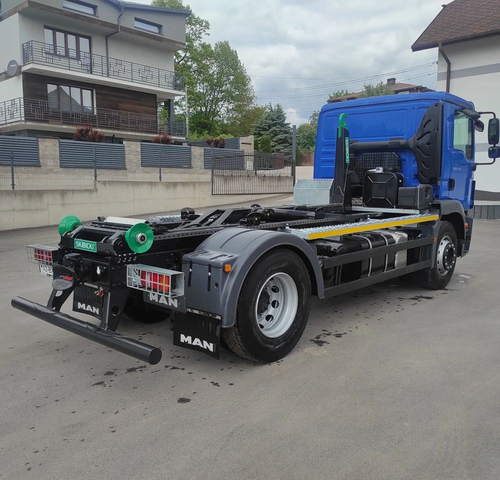 MAN TGM 18.340 urządzenie hakowe AXOR - Caminhão polibenne: foto 5 MAN TGM 18.340 urządzenie hakowe AXOR - Caminhão polibenne: foto 5