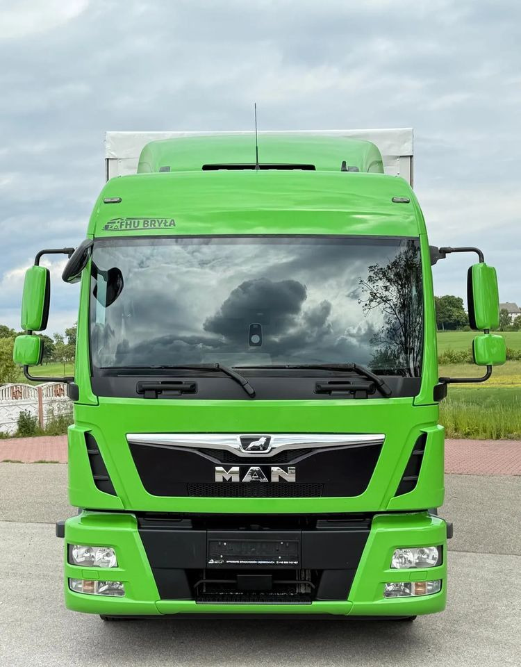 MAN TGL12.250/E6/20PALET/10.2018/SERWISOWANY/NISKI PRZEBIEG/WINDA/FIRANKA//JAK NOWY/SERWISOWANY - Caminhão com lona: foto 3 MAN TGL12.250/E6/20PALET/10.2018/SERWISOWANY/NISKI PRZEBIEG/WINDA/FIRANKA//JAK NOWY/SERWISOWANY - Caminhão com lona: foto 3