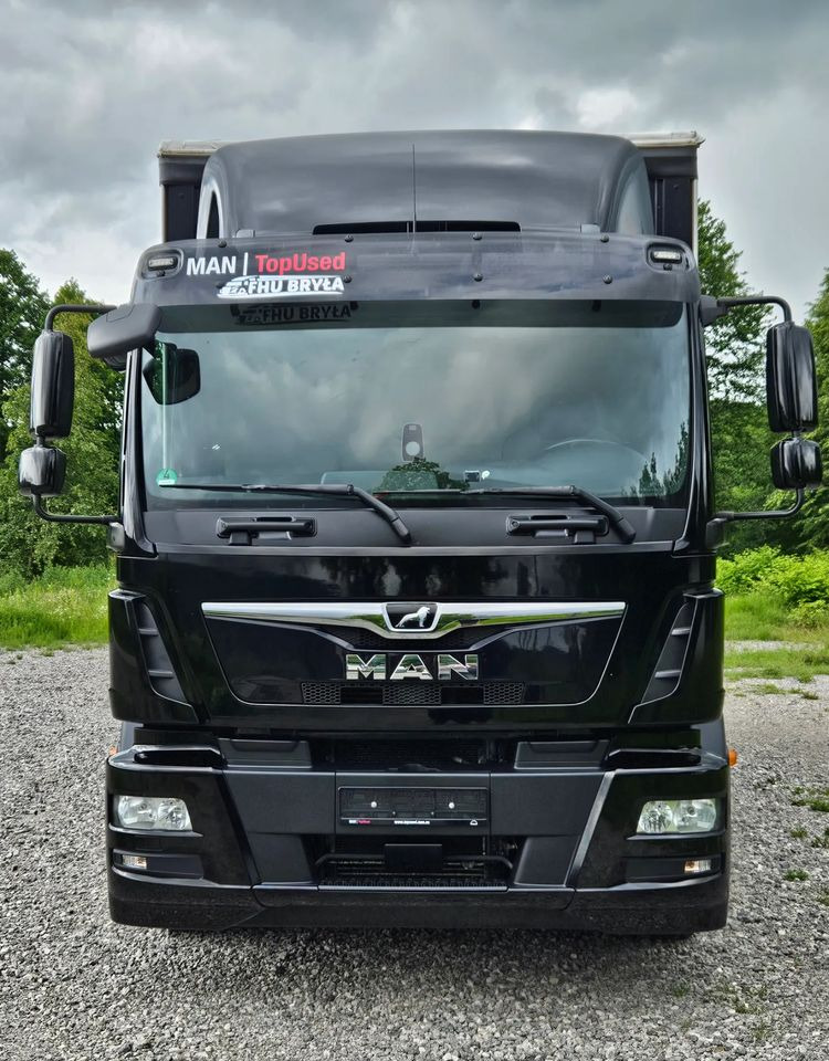 MAN TGM 12.290/15.290/E6/FIRANKA/BOCZNE DRZWI/BURTO-FIRANKA/18PALET/WINDA/NISKI PRZEBIEG/2018/CAŁY NA PODUSZKACH/SERWISOWANY - Caminhão com lona: foto 3 MAN TGM 12.290/15.290/E6/FIRANKA/BOCZNE DRZWI/BURTO-FIRANKA/18PALET/WINDA/NISKI PRZEBIEG/2018/CAŁY NA PODUSZKACH/SERWISOWANY - Caminhão com lona: foto 3