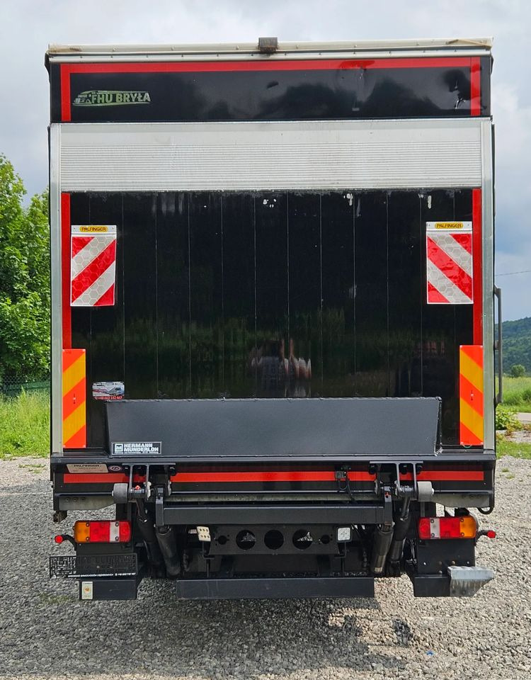 MAN TGM 12.290/15.290/E6/FIRANKA/BOCZNE DRZWI/BURTO-FIRANKA/18PALET/WINDA/NISKI PRZEBIEG/2018/CAŁY NA PODUSZKACH/SERWISOWANY - Caminhão com lona: foto 5 MAN TGM 12.290/15.290/E6/FIRANKA/BOCZNE DRZWI/BURTO-FIRANKA/18PALET/WINDA/NISKI PRZEBIEG/2018/CAŁY NA PODUSZKACH/SERWISOWANY - Caminhão com lona: foto 5