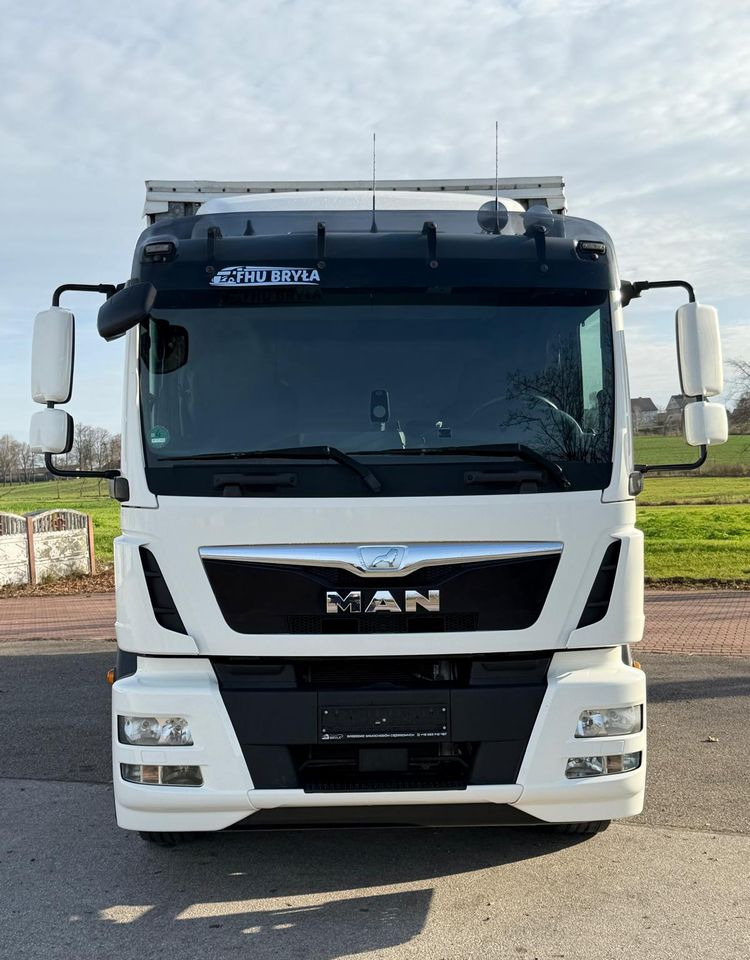 MAN TGM 15.290 / FIRANKA / 2016R / KLIMA POSTOJOWA /SPROWADZONY/ 8T ŁADOWNOŚĆ / 17 PALET / E6 / WINDA / - Caminhão com lona: foto 3 MAN TGM 15.290 / FIRANKA / 2016R / KLIMA POSTOJOWA /SPROWADZONY/ 8T ŁADOWNOŚĆ / 17 PALET / E6 / WINDA / - Caminhão com lona: foto 3