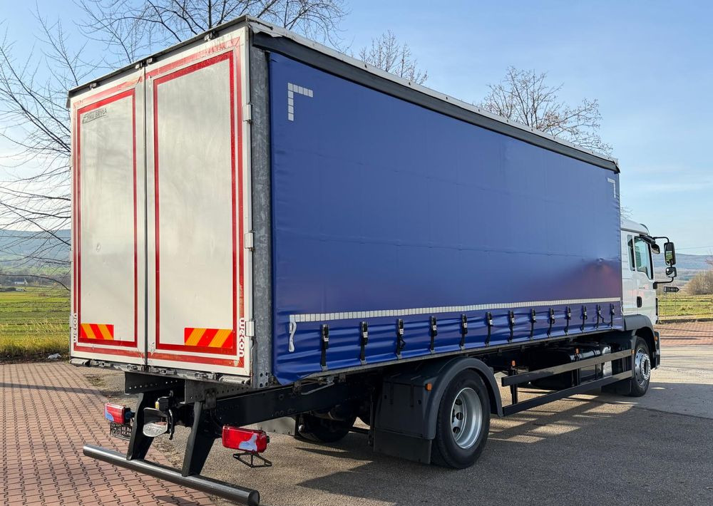 MAN TGM 15.290 / FIRANKA / 2016R / KLIMA POSTOJOWA /SPROWADZONY/ 8T ŁADOWNOŚĆ / 17 PALET / E6 / WINDA / - Caminhão com lona: foto 5 MAN TGM 15.290 / FIRANKA / 2016R / KLIMA POSTOJOWA /SPROWADZONY/ 8T ŁADOWNOŚĆ / 17 PALET / E6 / WINDA / - Caminhão com lona: foto 5