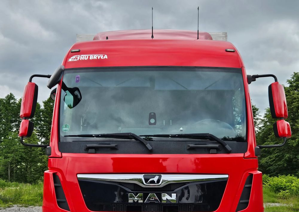 MAN TGM 18.290/15.290/E6/21PALET/9400 ŁADOWNOŚĆ/SERWISOWANY/NISKI PRZEBIEG/WINDA/FIRANKA/SPROWADZONY/2019/NISKI PRZEBIEG/PIERWSZY WŁAŚCICIEL/ - Caminhão com lona: foto 3 MAN TGM 18.290/15.290/E6/21PALET/9400 ŁADOWNOŚĆ/SERWISOWANY/NISKI PRZEBIEG/WINDA/FIRANKA/SPROWADZONY/2019/NISKI PRZEBIEG/PIERWSZY WŁAŚCICIEL/ - Caminhão com lona: foto 3