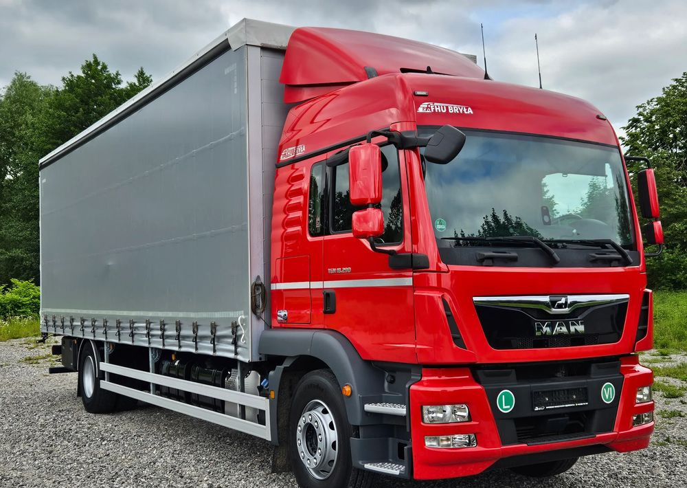 MAN TGM 18.290/15.290/E6/21PALET/9400 ŁADOWNOŚĆ/SERWISOWANY/NISKI PRZEBIEG/WINDA/FIRANKA/SPROWADZONY/2019/NISKI PRZEBIEG/PIERWSZY WŁAŚCICIEL/ - Caminhão com lona: foto 1 MAN TGM 18.290/15.290/E6/21PALET/9400 ŁADOWNOŚĆ/SERWISOWANY/NISKI PRZEBIEG/WINDA/FIRANKA/SPROWADZONY/2019/NISKI PRZEBIEG/PIERWSZY WŁAŚCICIEL/ - Caminhão com lona: foto 1