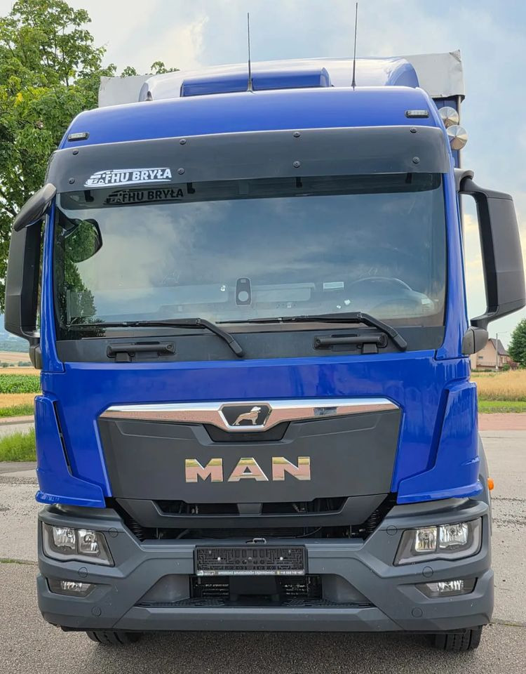 MAN TGM 18.320 / 18.290 / NOWY MODEL / E6 / 20PALET / 9200 ŁADOWNOŚĆ / SERWISOWANY / NISKI PRZEBIEG / WINDA / FIRANKA / SPROWADZONY / 2021 / NISKI PRZEBIEG /PIERWSZY WŁAŚCICIEL/ - Caminhão com lona: foto 3 MAN TGM 18.320 / 18.290 / NOWY MODEL / E6 / 20PALET / 9200 ŁADOWNOŚĆ / SERWISOWANY / NISKI PRZEBIEG / WINDA / FIRANKA / SPROWADZONY / 2021 / NISKI PRZEBIEG /PIERWSZY WŁAŚCICIEL/ - Caminhão com lona: foto 3