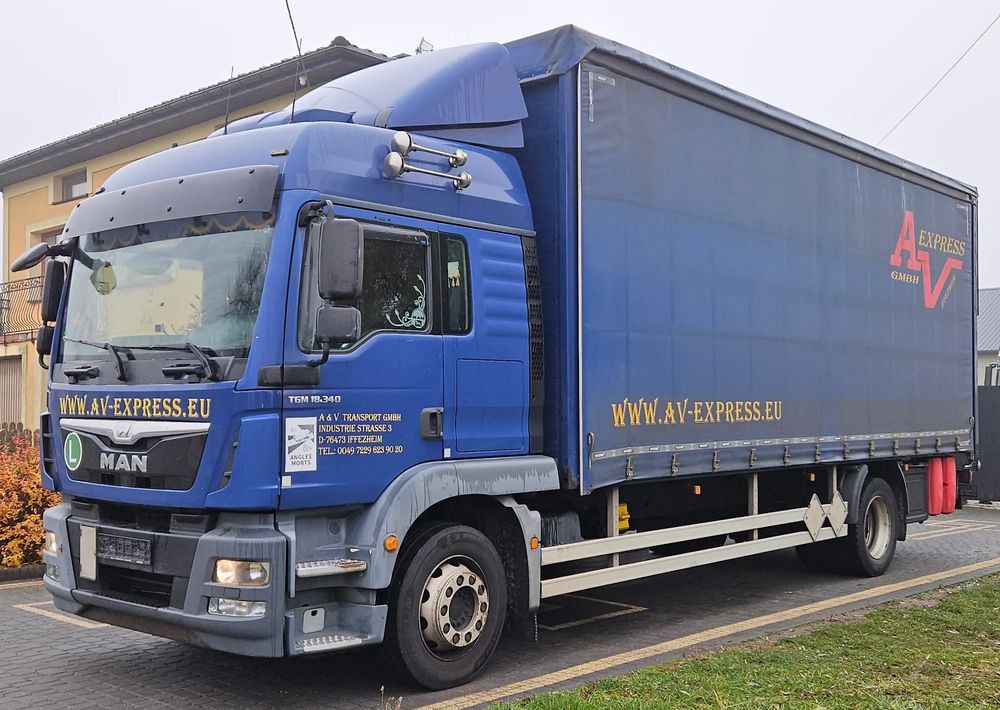 MAN TGM 18.340 / FIRANKA / SPROWADZONY / 9100 ŁADOWNOŚĆ / 18 PALET / E6 / WINDA / - Caminhão com lona: foto 1 MAN TGM 18.340 / FIRANKA / SPROWADZONY / 9100 ŁADOWNOŚĆ / 18 PALET / E6 / WINDA / - Caminhão com lona: foto 1