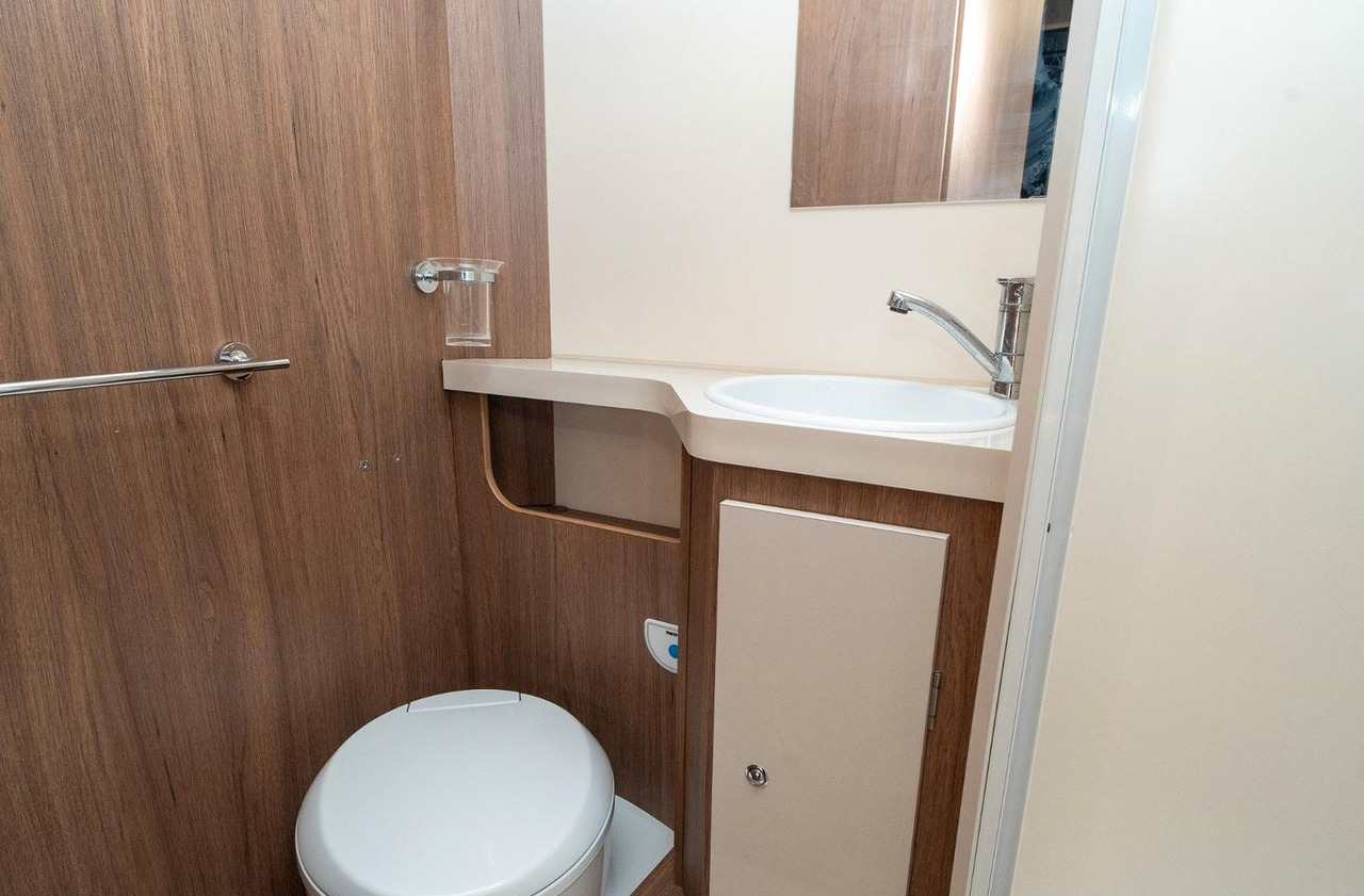 Autocaravana capucine Elnagh baron 20: foto 14