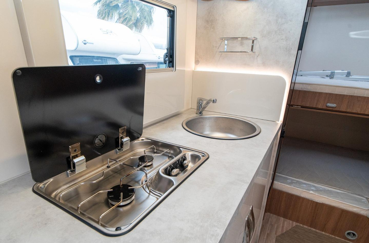 Autocaravana capucine Elnagh baron 20: foto 9