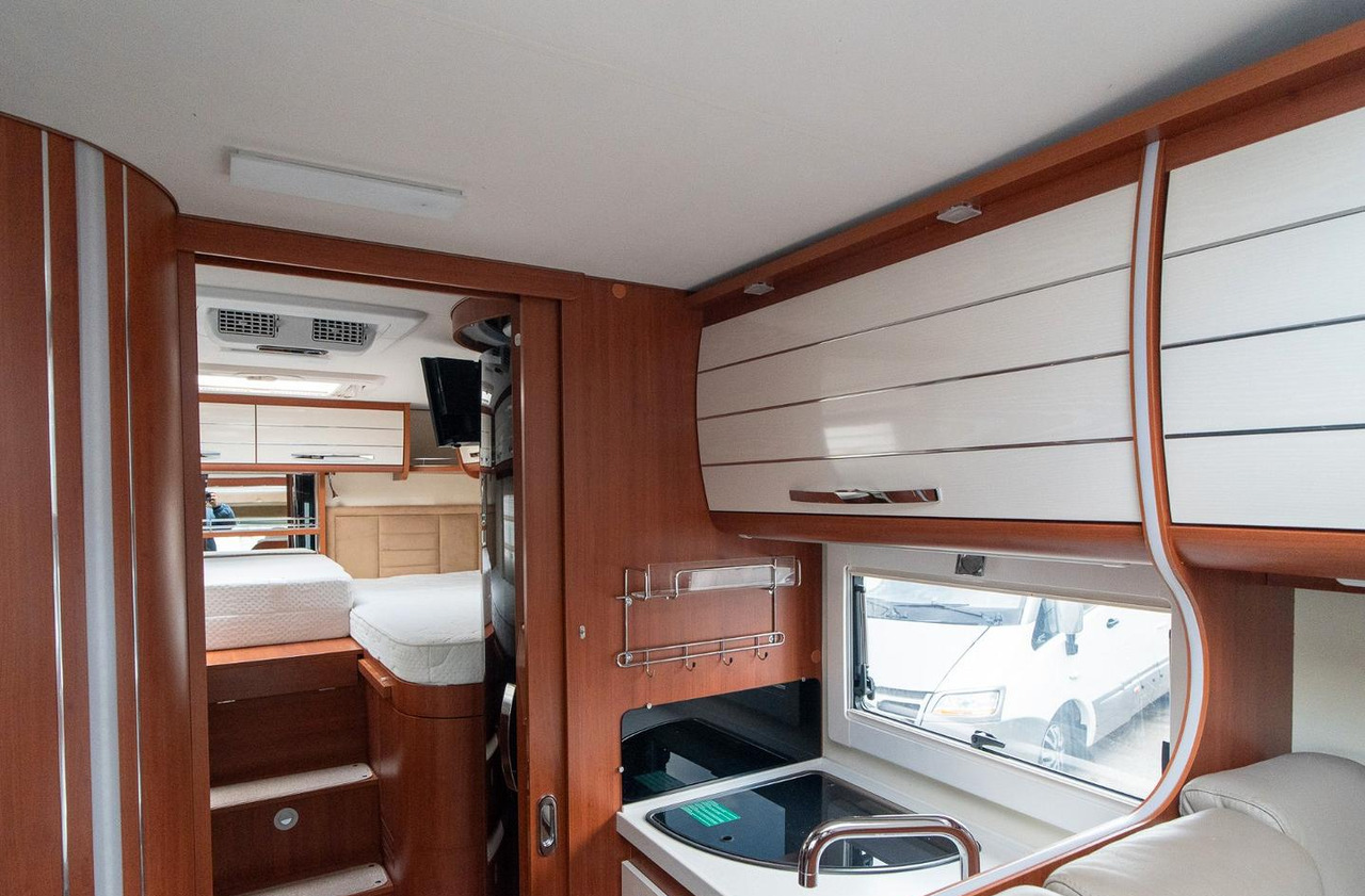 Autocaravana capucine Mobilvetta kea m76: foto 10