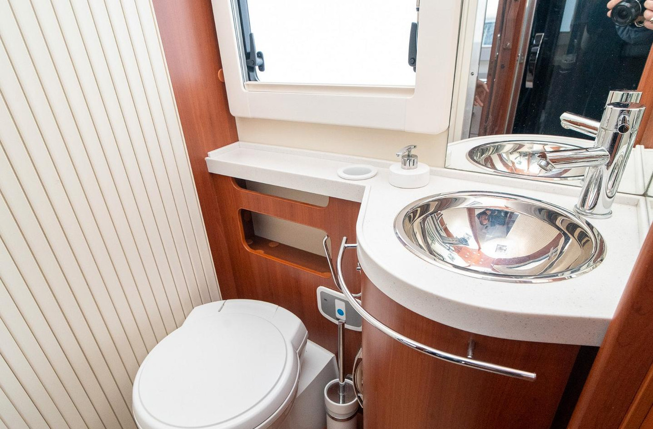 Autocaravana capucine Mobilvetta kea m76: foto 14