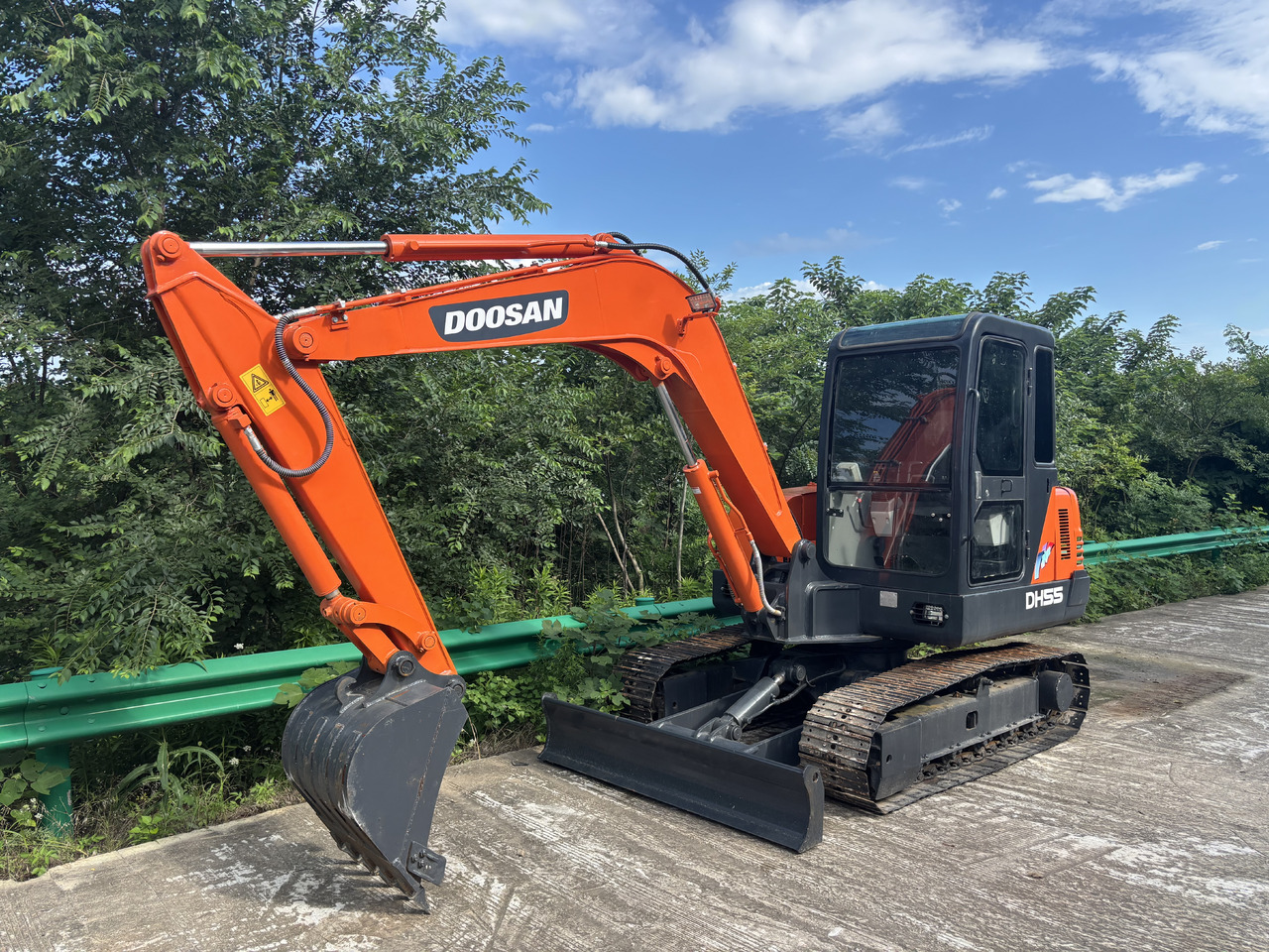 Doosan DH 55-7 DH55 - Mini escavadeira: foto 2 Doosan DH 55-7 DH55 - Mini escavadeira: foto 2