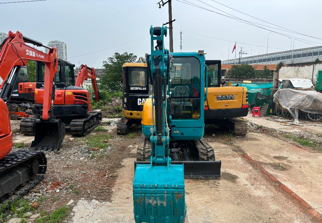 KUBOTA U30 - Mini escavadeira: foto 2 KUBOTA U30 - Mini escavadeira: foto 2