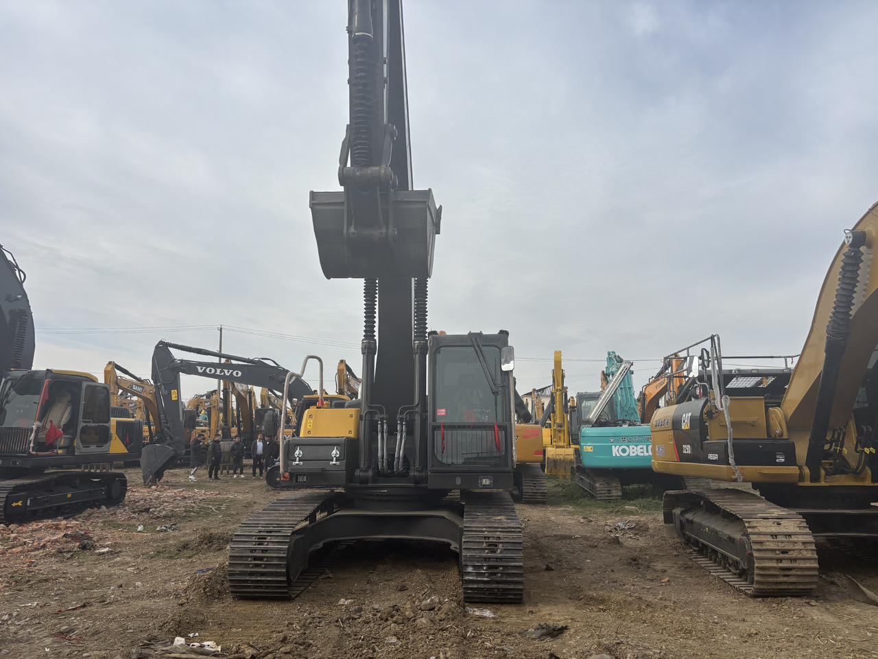 Locação de Volvo EC 240 Volvo EC 240: foto 6