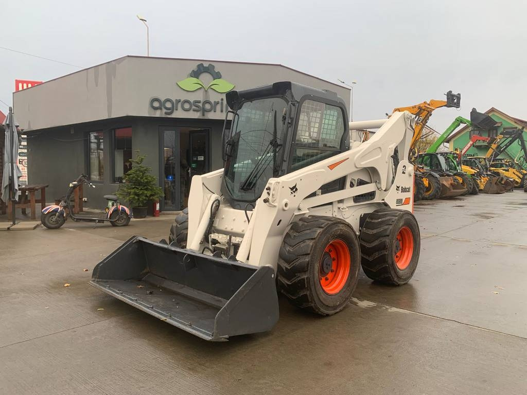 Bobcat S 850 - Mini carregadeira: foto 1 Bobcat S 850 - Mini carregadeira: foto 1