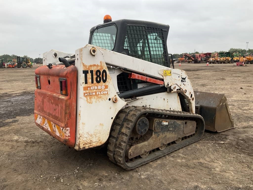 Bobcat T 180 - Mini carregadeira: foto 4 Bobcat T 180 - Mini carregadeira: foto 4