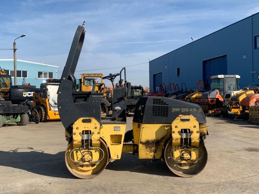 Bomag BW 120 AD-3 - Compactador de asfalto: foto 2 Bomag BW 120 AD-3 - Compactador de asfalto: foto 2
