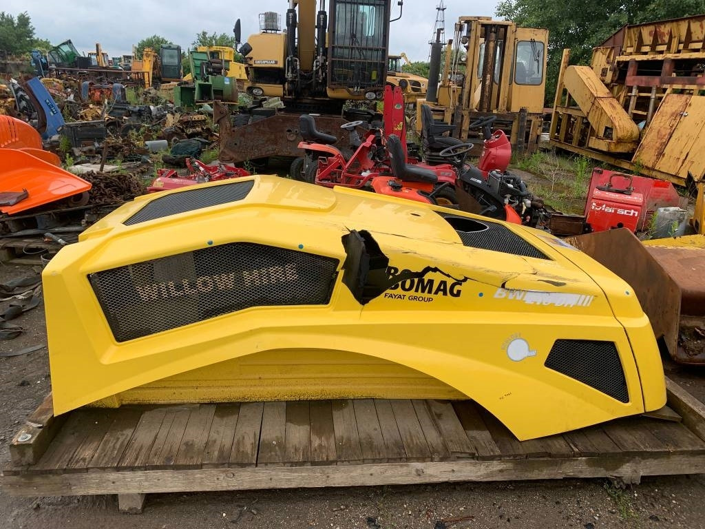 Bomag BW 216DH BONNET - Estrutura/ Châssis de Máquina de construção: foto 2 Bomag BW 216DH BONNET - Estrutura/ Châssis de Máquina de construção: foto 2