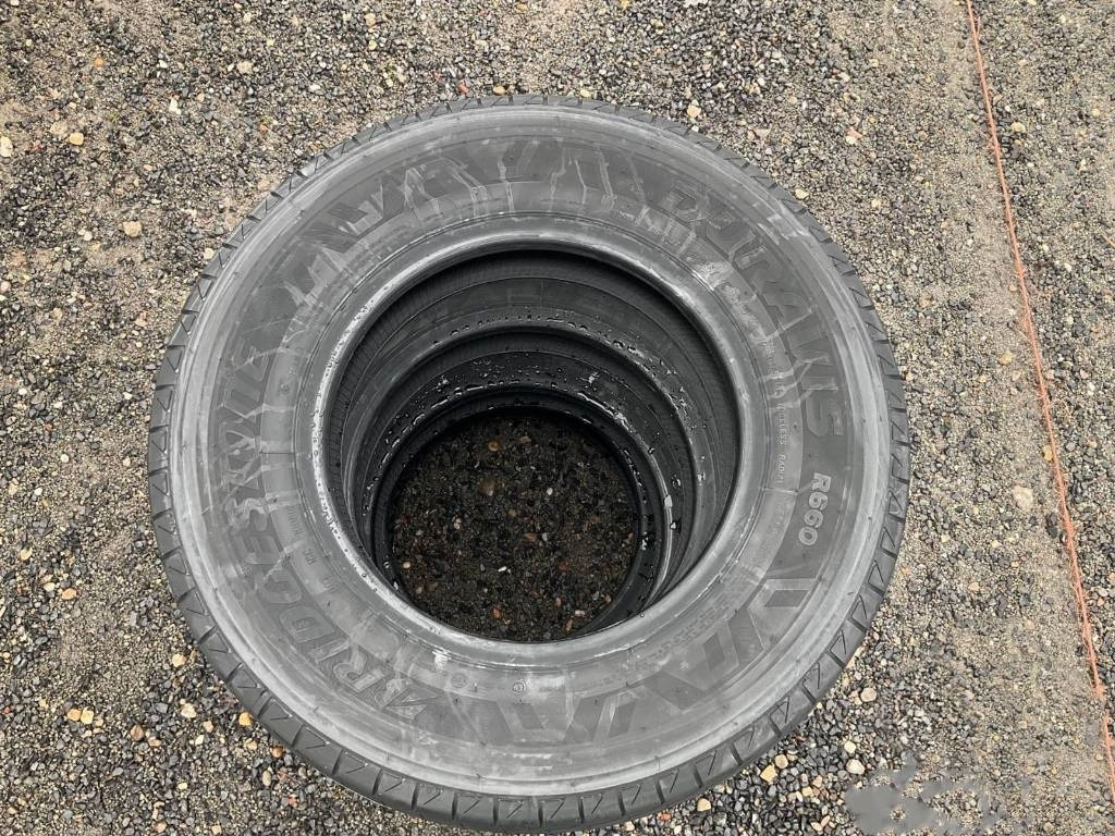 Bridgestone Duravis 215/70 R15C TYRES - Pneu de Caminhão: foto 3 Bridgestone Duravis 215/70 R15C TYRES - Pneu de Caminhão: foto 3