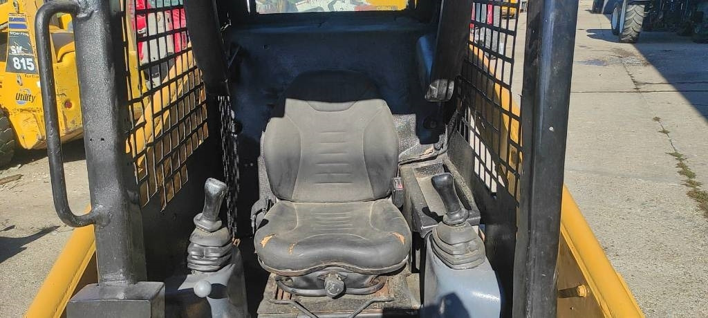 Locação de CAT 216  CAT 216: foto 8