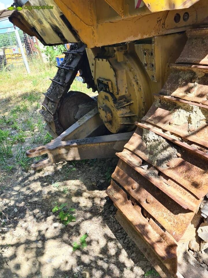CAT D 6 R XL CAT D 6 R XL - Buldôzer: foto 4 CAT D 6 R XL CAT D 6 R XL - Buldôzer: foto 4