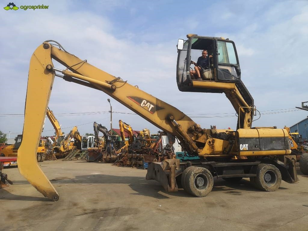 CAT M 322 C MH - Manipulador de material: foto 2 CAT M 322 C MH - Manipulador de material: foto 2