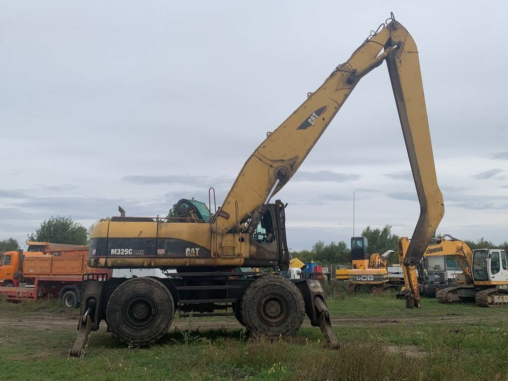 CAT M 325 C L MH - Manipulador de material: foto 5 CAT M 325 C L MH - Manipulador de material: foto 5