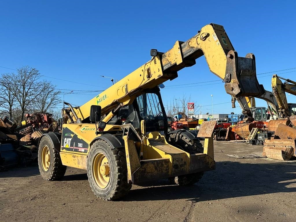 CAT TH 83 - Empilhador telescópico: foto 5 CAT TH 83 - Empilhador telescópico: foto 5