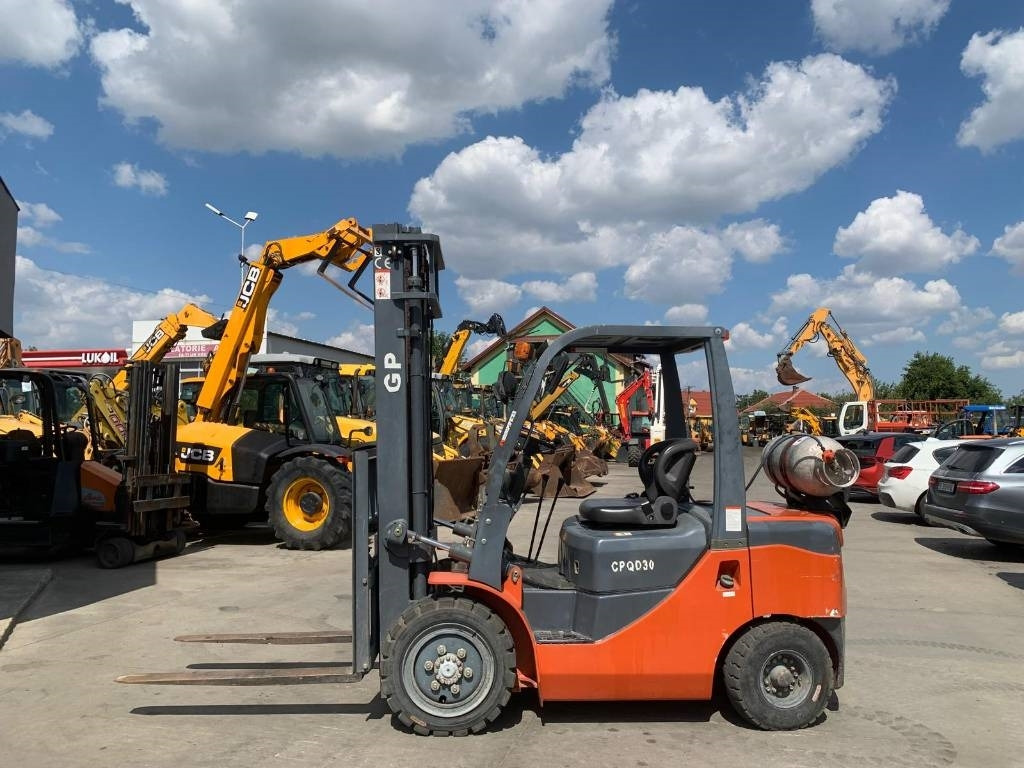 CPQD30 30 - Empilhadeira a gás: foto 5 CPQD30 30 - Empilhadeira a gás: foto 5