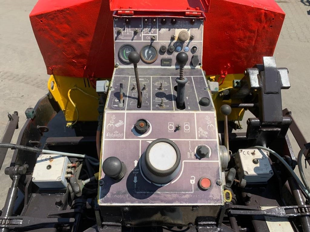 Acabadora Dynapac F 5 C: foto 9