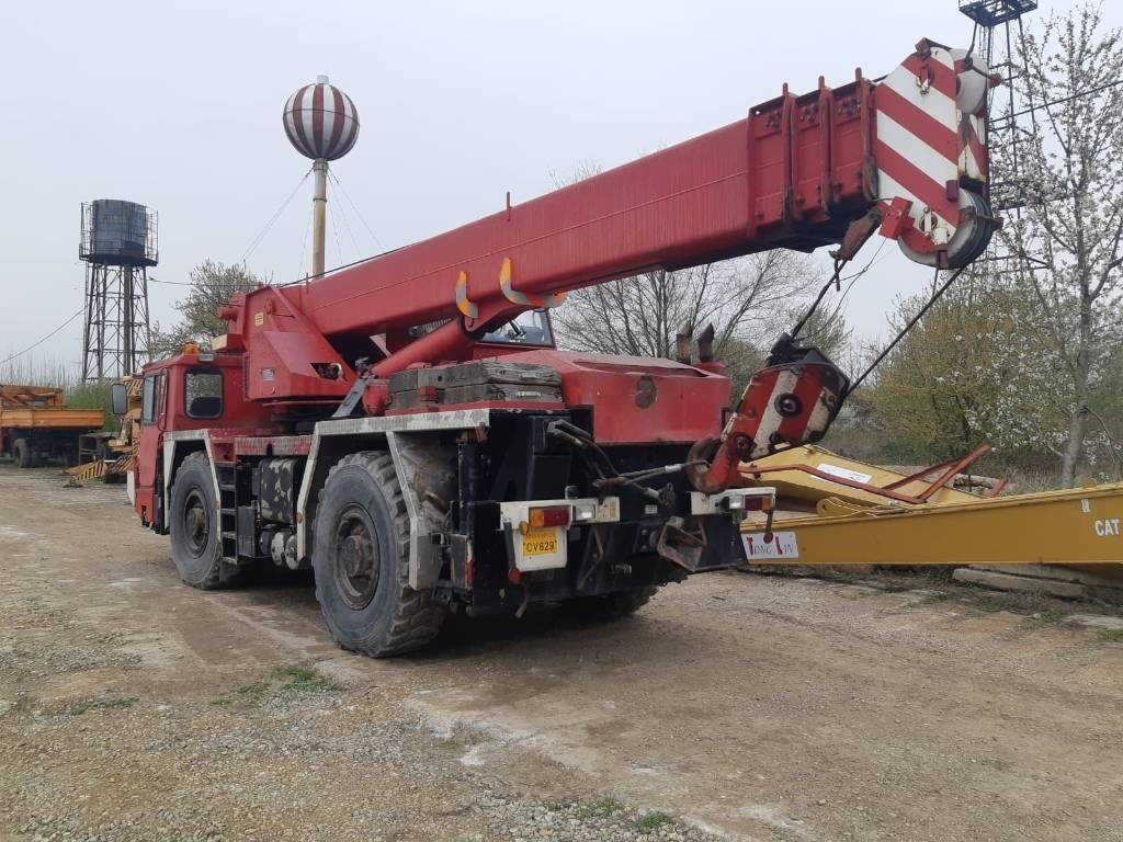 Faun RTF30 Faun RTF30 - Grua todo o terreno: foto 5 Faun RTF30 Faun RTF30 - Grua todo o terreno: foto 5