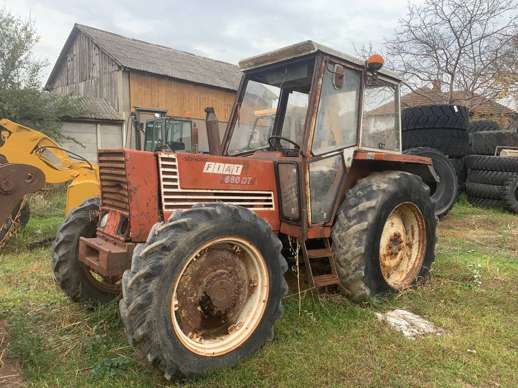 Fiat 680 DT - Trator: foto 1 Fiat 680 DT - Trator: foto 1
