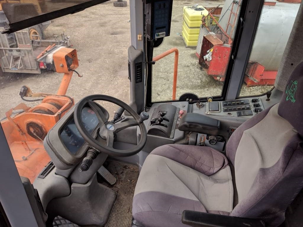 Fiat-Hitachi W 270 - Carregadeira de rodas: foto 5 Fiat-Hitachi W 270 - Carregadeira de rodas: foto 5