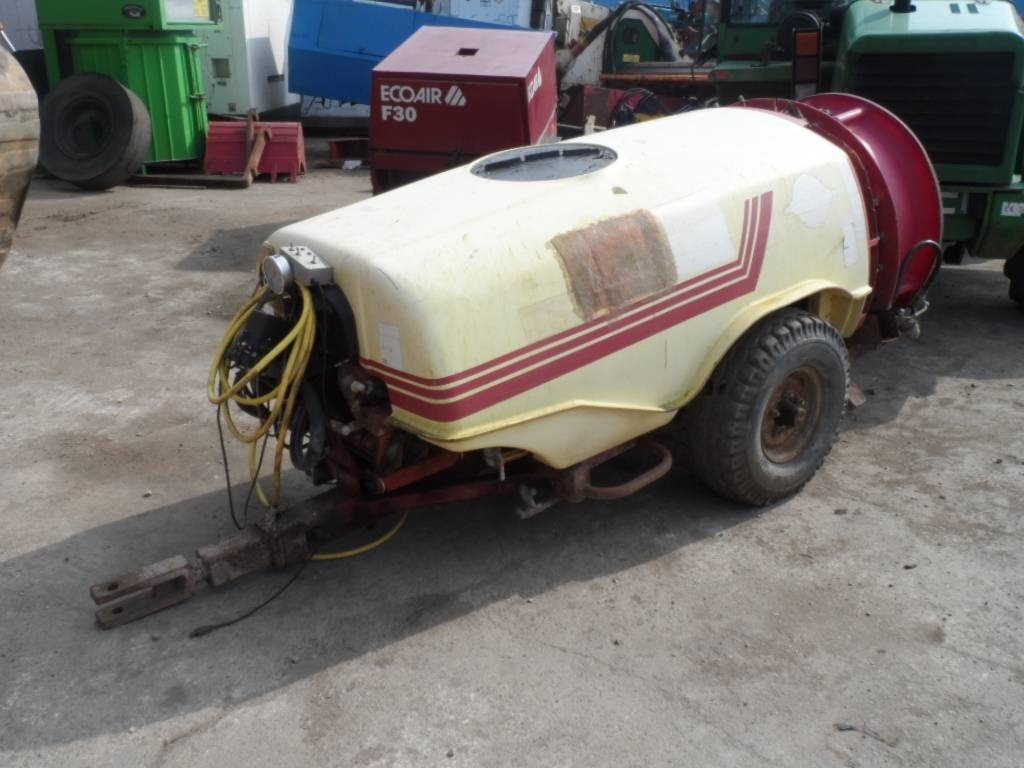 Hardi 1000  - Pulverizador de arrastar: foto 2 Hardi 1000  - Pulverizador de arrastar: foto 2