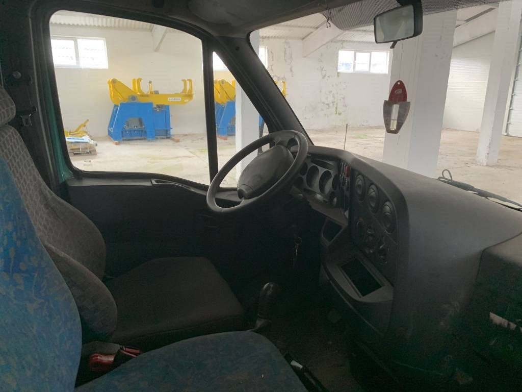 Caminhão tractor BE, Carrinha cabine dupla Iveco 3551: foto 8