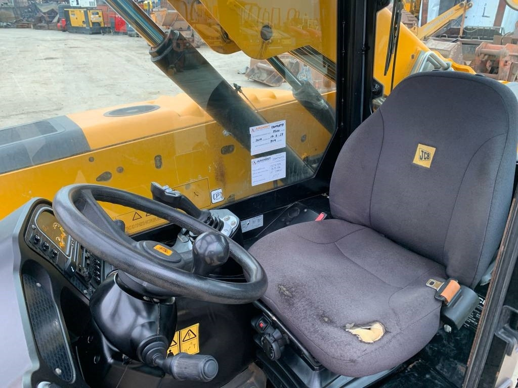 Locação de JCB 525-60 HI VIZ  JCB 525-60 HI VIZ: foto 9