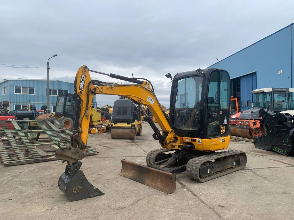 JCB 8025 ZTS - Mini escavadeira: foto 1 JCB 8025 ZTS - Mini escavadeira: foto 1