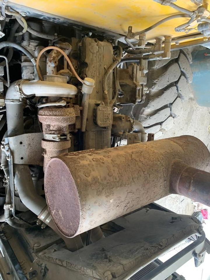 Komatsu WA 430-6 ENGINE PROBLEMS - Carregadeira de rodas: foto 5 Komatsu WA 430-6 ENGINE PROBLEMS - Carregadeira de rodas: foto 5