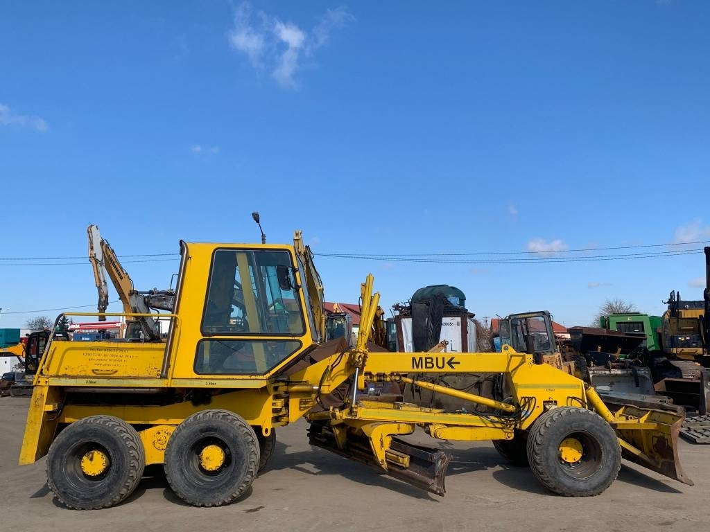 MBU G130A - Motoniveladora: foto 3 MBU G130A - Motoniveladora: foto 3