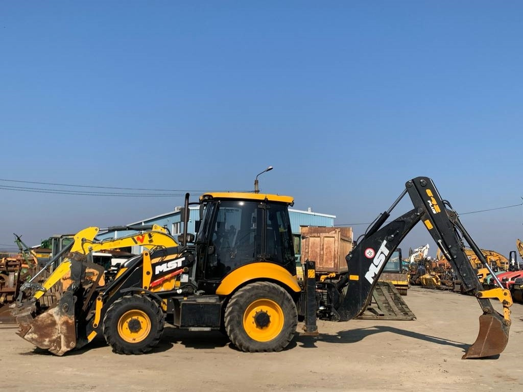 MST 642 Plus - Retroescavadeira: foto 5 MST 642 Plus - Retroescavadeira: foto 5