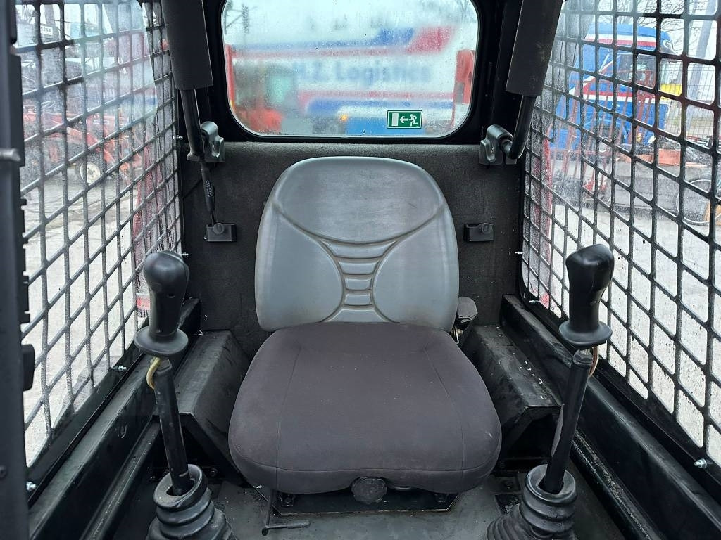Mini carregadeira Manitou 1650R: foto 7