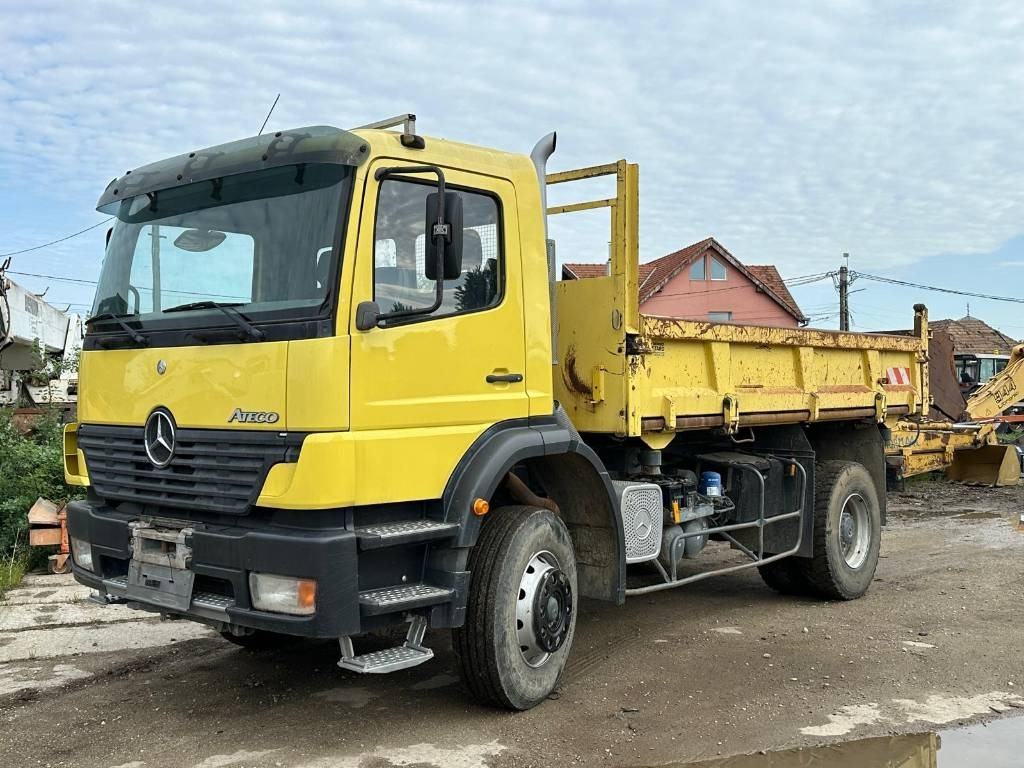 Mercedes-Benz Atego 1828 - Caminhão basculante: foto 1 Mercedes-Benz Atego 1828 - Caminhão basculante: foto 1