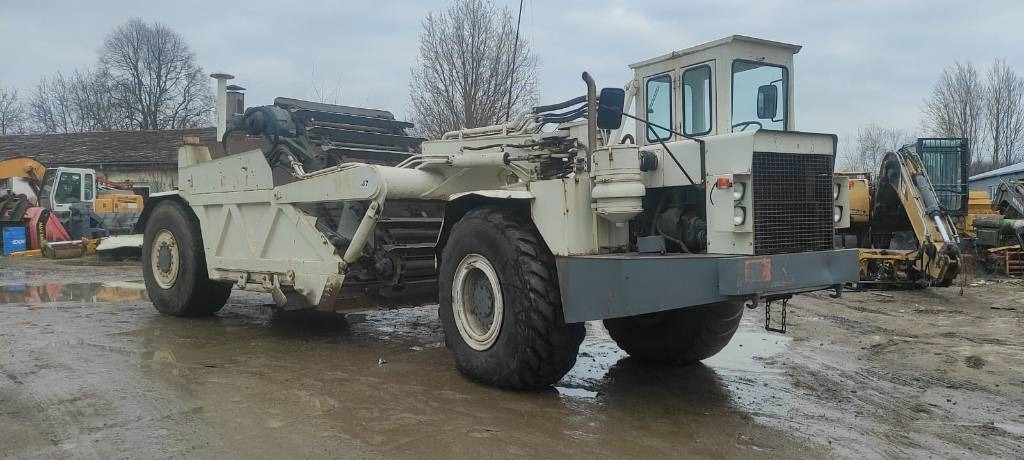 Michigan 110HT - Escrêiper: foto 2 Michigan 110HT - Escrêiper: foto 2